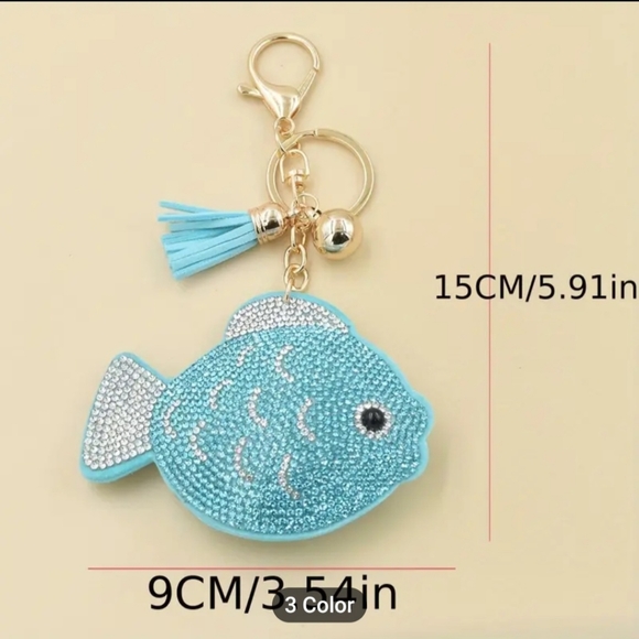 NWT Blue & White Rhinestone Fish keychain/bag charm. - Picture 2 of 2